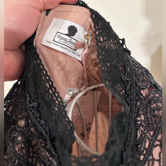 🖤🤎Dainty Jewell’s Elegant Black Lace Dress🤎🖤 - Picture 4 of 4